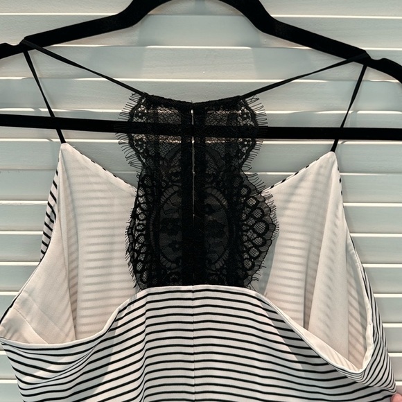 Express Black and White Stripe Tank Top Blouse with Lace Racerback - NWT - Picture 4 of 6